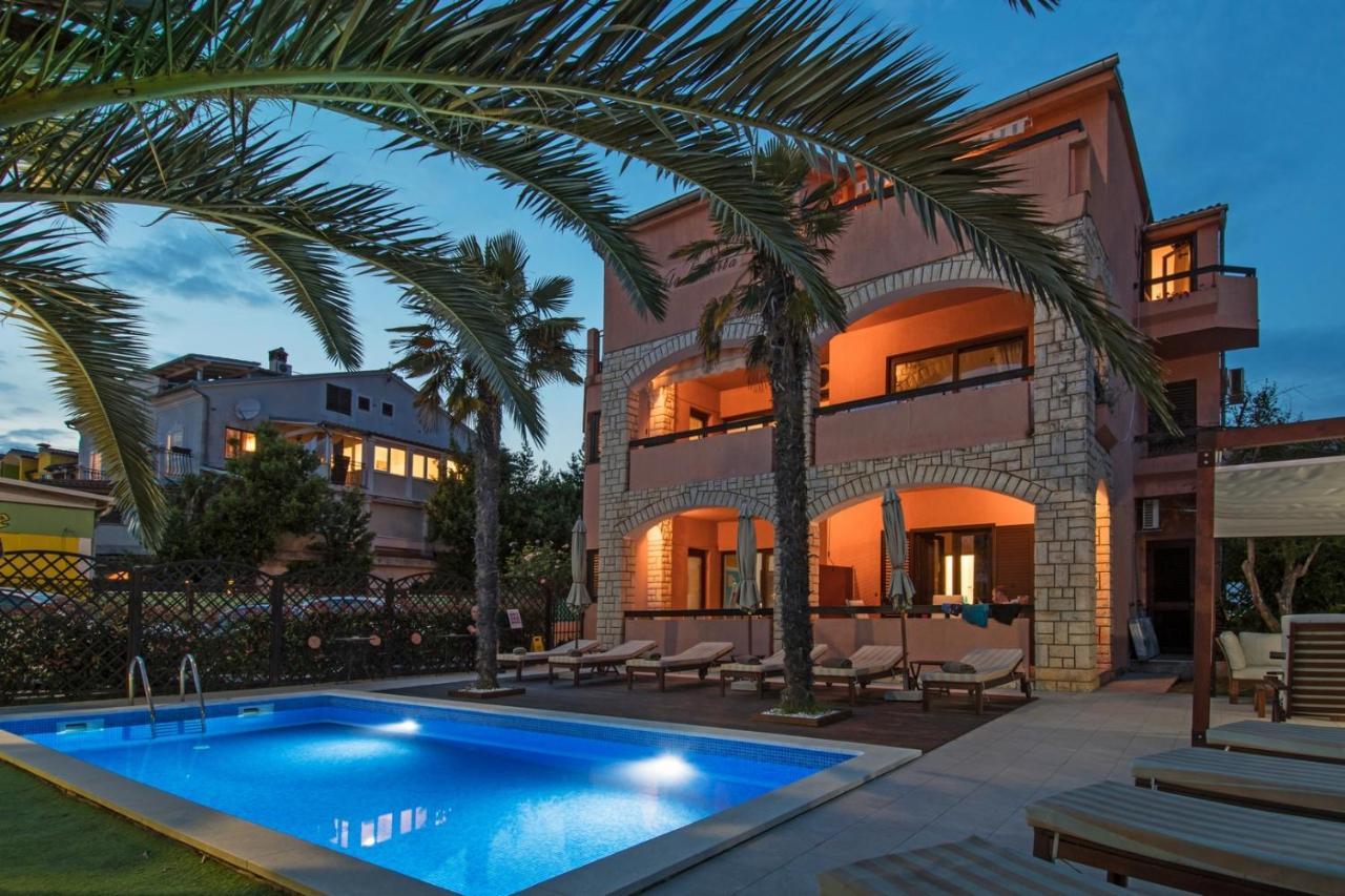 Breakfast & Bed Anita Bed & Breakfast Medulin Exterior photo