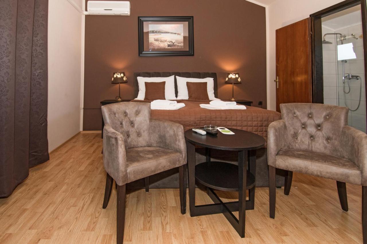 Breakfast & Bed Anita Bed & Breakfast Medulin Exterior photo