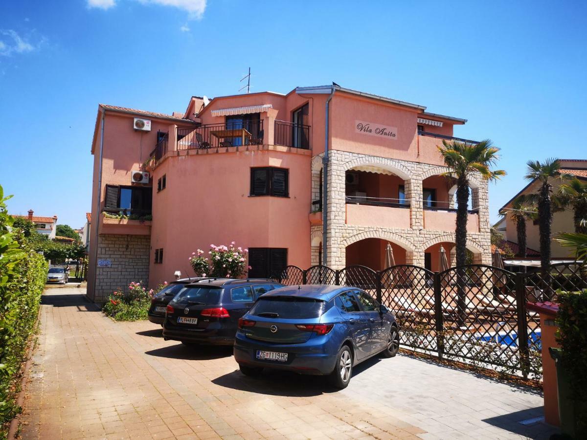 Breakfast & Bed Anita Bed & Breakfast Medulin Exterior photo